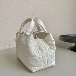 TOUJOURS 28 BAG IN WHITE LAMBSKIN