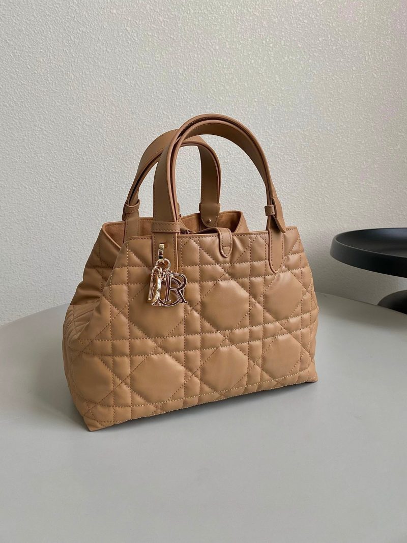 20230815_i1692097743_7425_0_jpg_19d6f744-81a4-4653-ba63-42a58894386d TOUJOURS 28 BAG IN CAMEL BEIGE LAMBSKIN