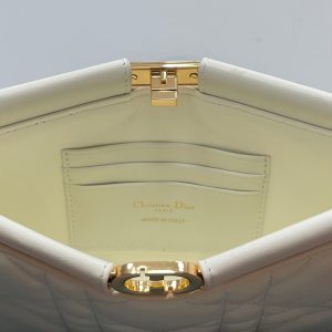 20230818_i1692336387_3415_6_jpg caro colle noire cluth 27.5 white calfskin