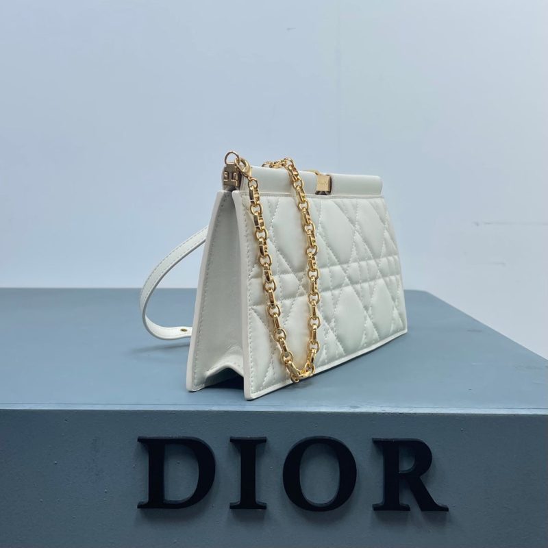 20230818_i1692336387_9548_2_jpg caro colle noire cluth 27.5 white calfskin