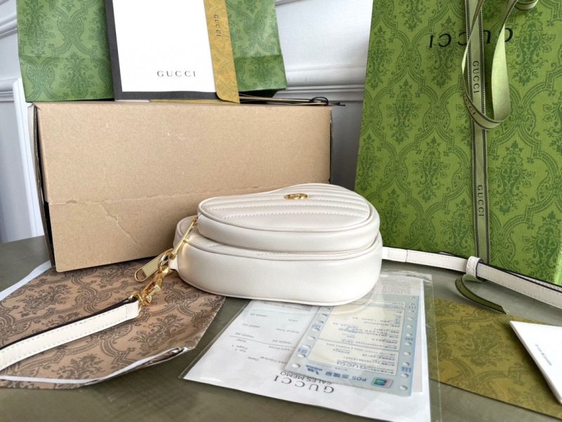 MARMONT HEART BAG 20 IN WHITE CALFSKIN GOLD HARDWARE