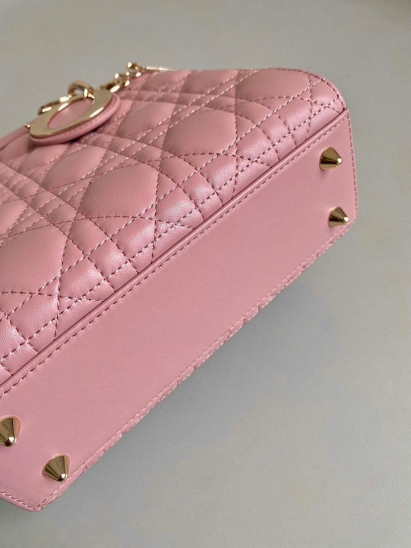 20230902_i1693640149_3319_3_jpg_d85b93f0-e9fc-4b45-aa16-781c22b4ef0c SMALL LADY 20 POWDER PINK LAMBSKIN