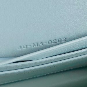 LADY 21 CHAIN BAG IN LIGHT BLUE LAMBSKIN