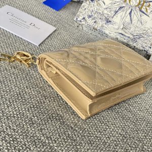 20230912_i1694499274_6365_3_jpg CD Caro 11cm Compact Wallet Shiny Beige Calfskin