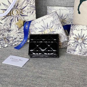 20230912_i1694499910_1188_1_jpg CD Caro 11cm Compact Wallet Shiny Black Calfskin