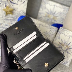 20230912_i1694499910_6217_5_jpg CD Caro 11cm Compact Wallet Shiny Black Calfskin