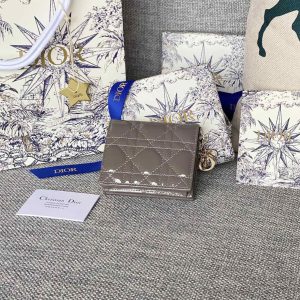 20230912_i1694500389_9683_1_jpg CD Caro 11cm Compact Wallet Shiny Grey Calfskin