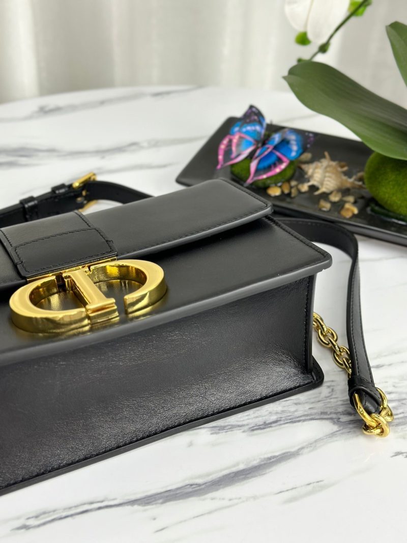 20230920_i1695197286_9487_6.jpg_1 MONTAIGNE 25 BAG IN BLACK CALFSKIN