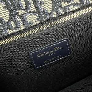 20231004_i1696401022_2123_6_jpg MONTAIGNE 25 BAG IN BLUE OBLIQUE JACQUARD