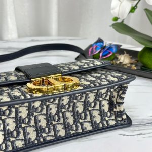 20231004_i1696401022_538_5_jpg MONTAIGNE 25 BAG IN BLUE OBLIQUE JACQUARD