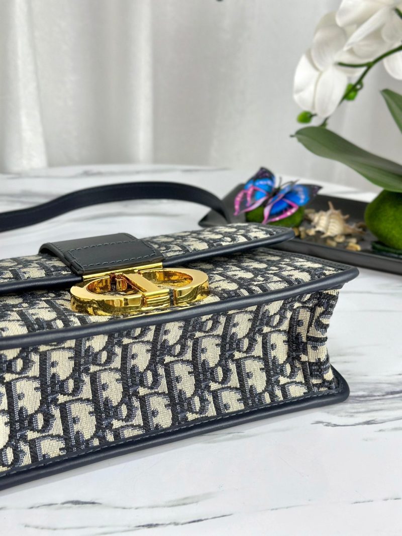 20231004_i1696401022_538_5_jpg MONTAIGNE 25 BAG IN BLUE OBLIQUE JACQUARD