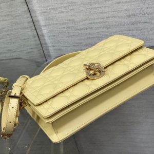 MINI BAG 24 IN LIGHT YELLOW PATENT CANNAGE CALFSKIN