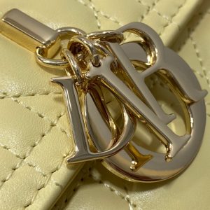 MINI BAG 24 IN LIGHT YELLOW PATENT CANNAGE CALFSKIN