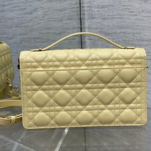 MINI BAG 24 IN LIGHT YELLOW PATENT CANNAGE CALFSKIN