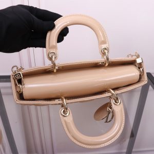 MEDIUM LADY D-JOY 26 BEIGE LAMBSKIN