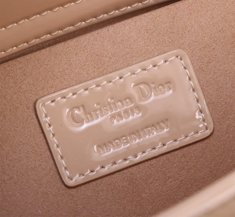 MEDIUM LADY D-JOY 26 BEIGE LAMBSKIN