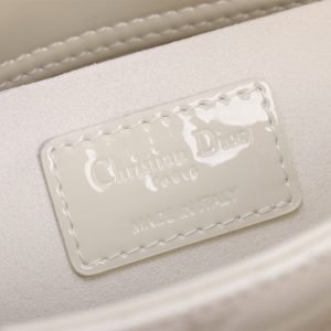 20231119_i1700325418_7059_7_jpg MEDIUM LADY D-JOY 26 WHITE LAMBSKIN