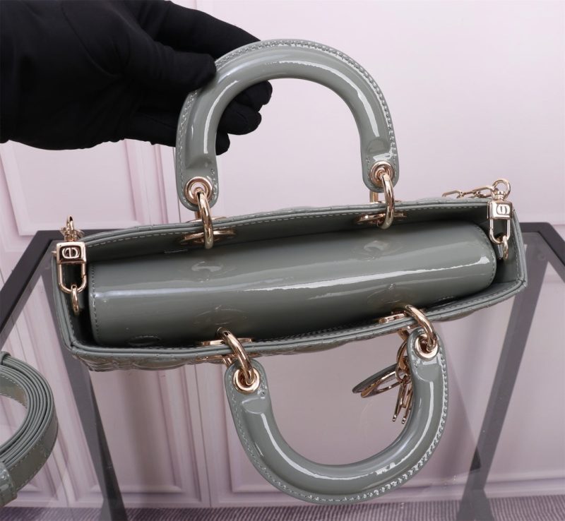 20231119_i1700325463_1533_5_jpg MEDIUM LADY D-JOY 26 ROCK GRAY LAMBSKIN