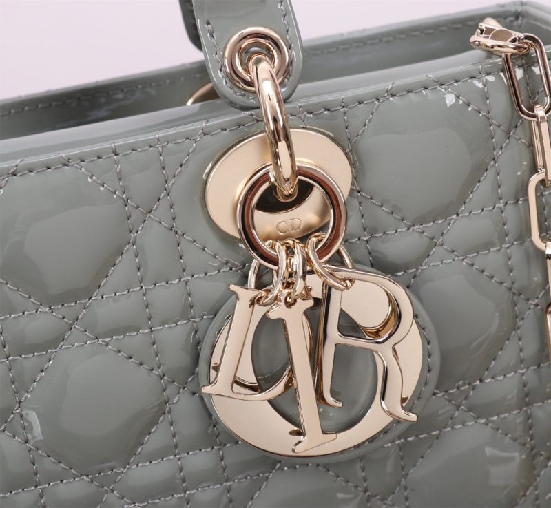 20231119_i1700325463_9314_1_jpg MEDIUM LADY D-JOY 26 ROCK GRAY LAMBSKIN