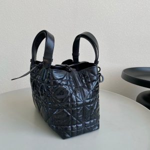 cd medium toujours 28 all black calfskin