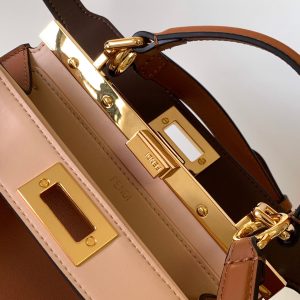 20231207_i1701928889_1983_6_jpg_f03ed81c-b2f7-4bd5-bfcb-e677c10a7ac4 Peekaboo ISeeU Small 27cm Bag gold lambskin gold hardware