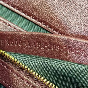 20231215_i1702634198_3789_7_jpg Baguette 27cm Burgundy Lambskin Gold Hardware