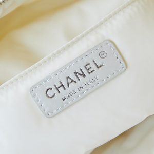 BACKPACK 22 IN WHITE FABRIC SILVER HARDWARE