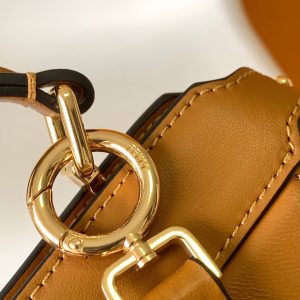 20240127_i1706329896_3846_6_jpg_f79bc2ac-8e65-4bcb-a217-607dfb2ef300 Peekaboo ISeeU Petite 20 Bag Tan Lambskin Ghw