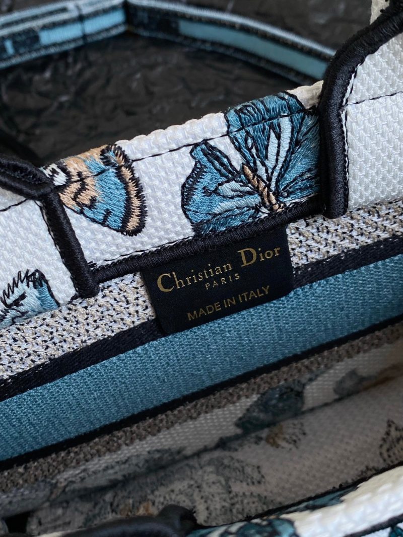 20240312_i1710238093_6242_7_jpg MINI BOOK TOTE 21 BUTTERFLY PATTERN BLUE CALFSKIN