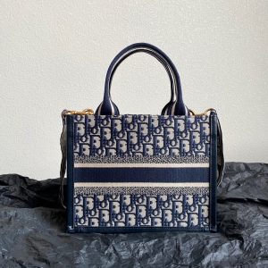 20240416_i1713247416_5828_0_jpg MINI BOOK TOTE 26 BLUE OBLIQUE EMBROIDERY