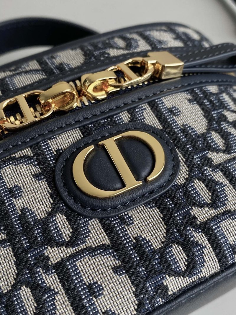 20240422_i1713766684_6640_4_jpg MONTAIGNE MINI VANITY CASE 16 BLUE OBLIQUE JACQUARD