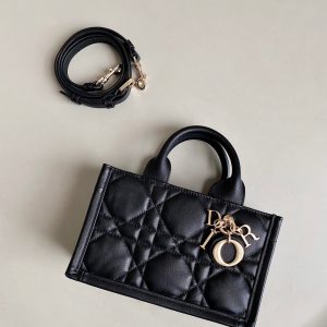 MINI BOOK TOTE 21 BLACK MACCROCANNAGE CALFSKIN