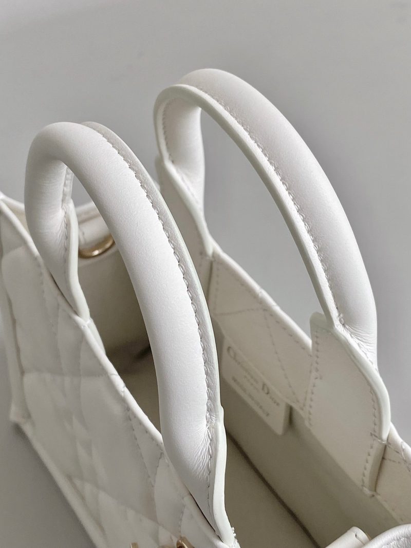 20240509_i1715244510_7100_4_jpg MINI BOOK TOTE 21 WHITE MACCROCANNAGE CALFSKIN