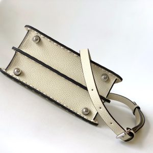 20240515_i1715751527_1678_3_jpg_5a8c9bac-f83b-4a9f-86e5-451b304b9cc2 Peekaboo ISeeU Petite 20 Bag Ivory Leather Shw