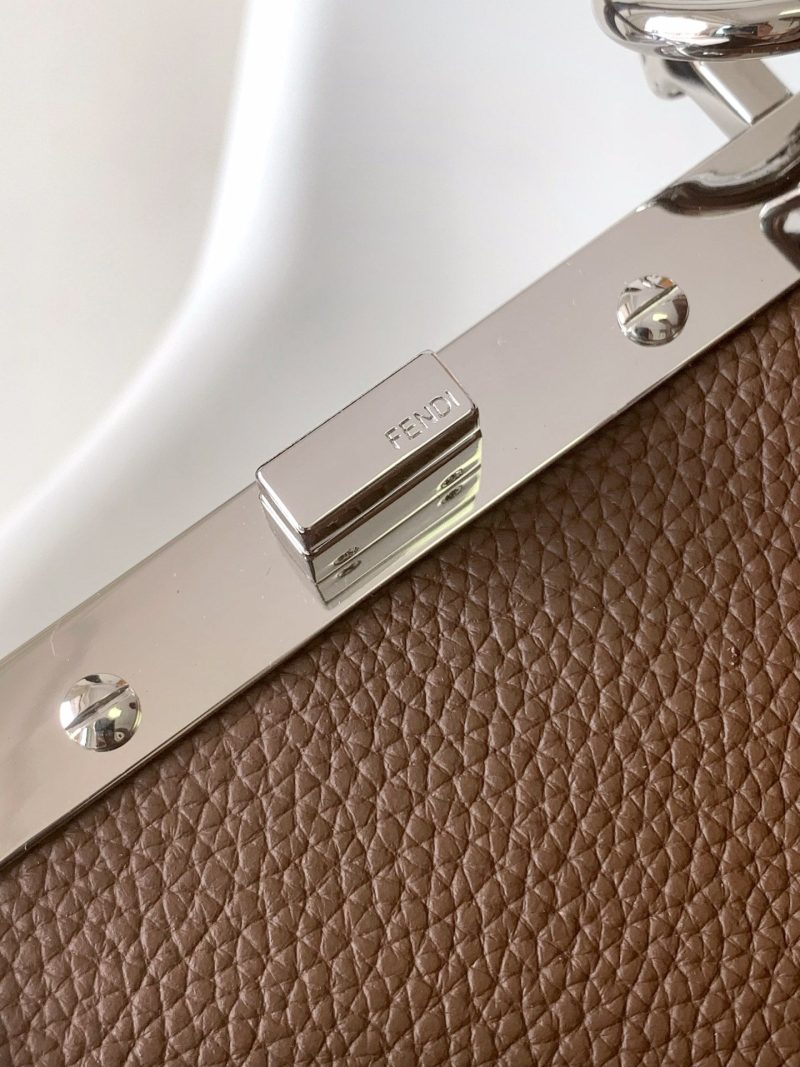 20240531_i1717132733_3130_8_jpg_cca59b2d-5b43-440b-9fb8-074f36ea2756 Peekaboo ISeeU Petite 20 Bag Chocolate Leather Shw