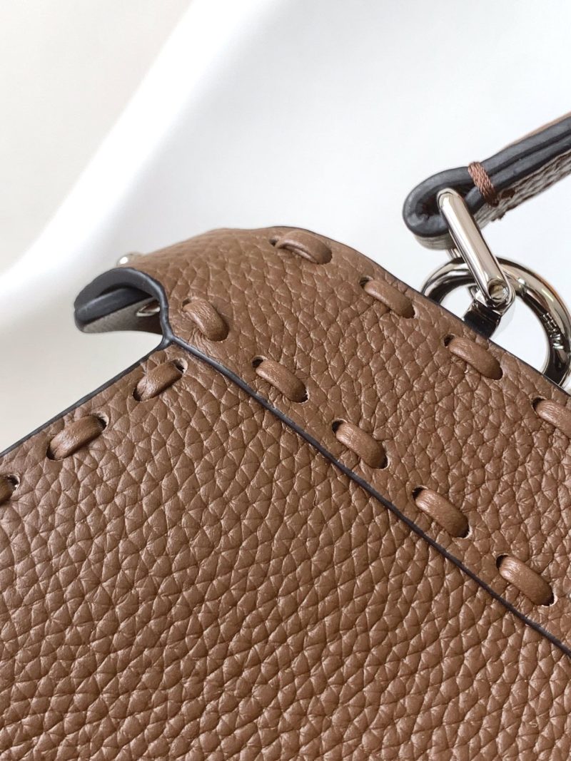 20240531_i1717132733_4575_7_jpg_8e0ba0dc-ada1-449f-9e5a-038a269daa3c Peekaboo ISeeU Petite 20 Bag Chocolate Leather Shw