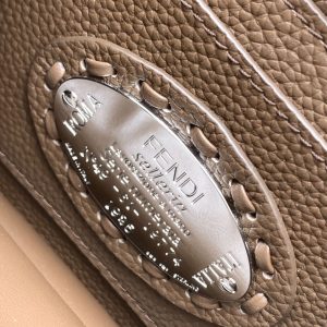 20240531_i1717132733_9070_5_jpg_e7c655c9-74d1-4ca3-b98e-1d09cd7b5121 Peekaboo ISeeU Petite 20 Bag Chocolate Leather Shw