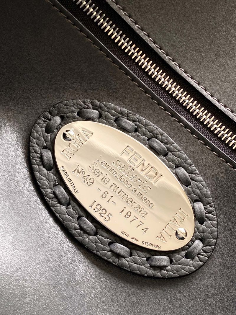 Fendi Baguette 27 Bag Black Calfskin Shw