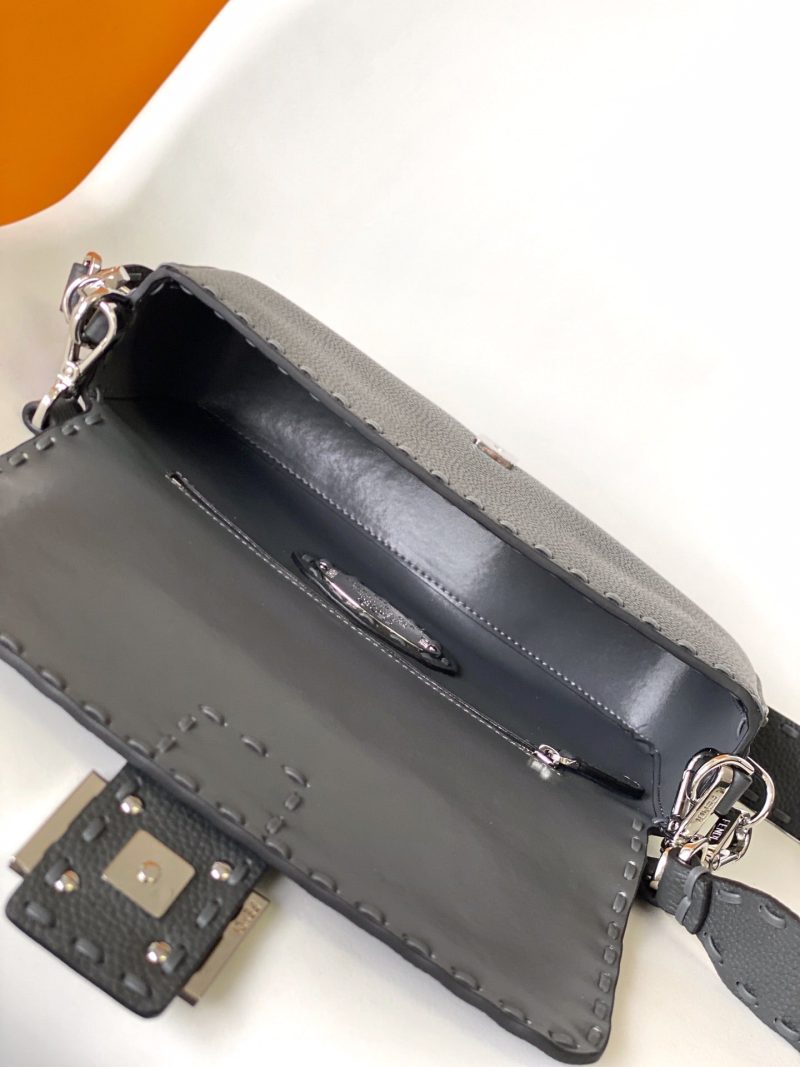 Fendi Baguette 27 Bag Black Calfskin Shw