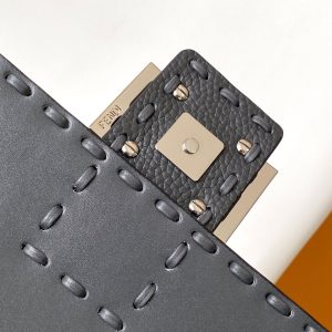 Fendi Baguette 27 Bag Black Calfskin Shw