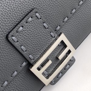 Fendi Baguette 27 Bag Black Calfskin Shw