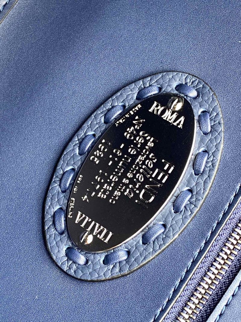 Fendi Baguette 27 Bag Dark Blue Calfskin Shw