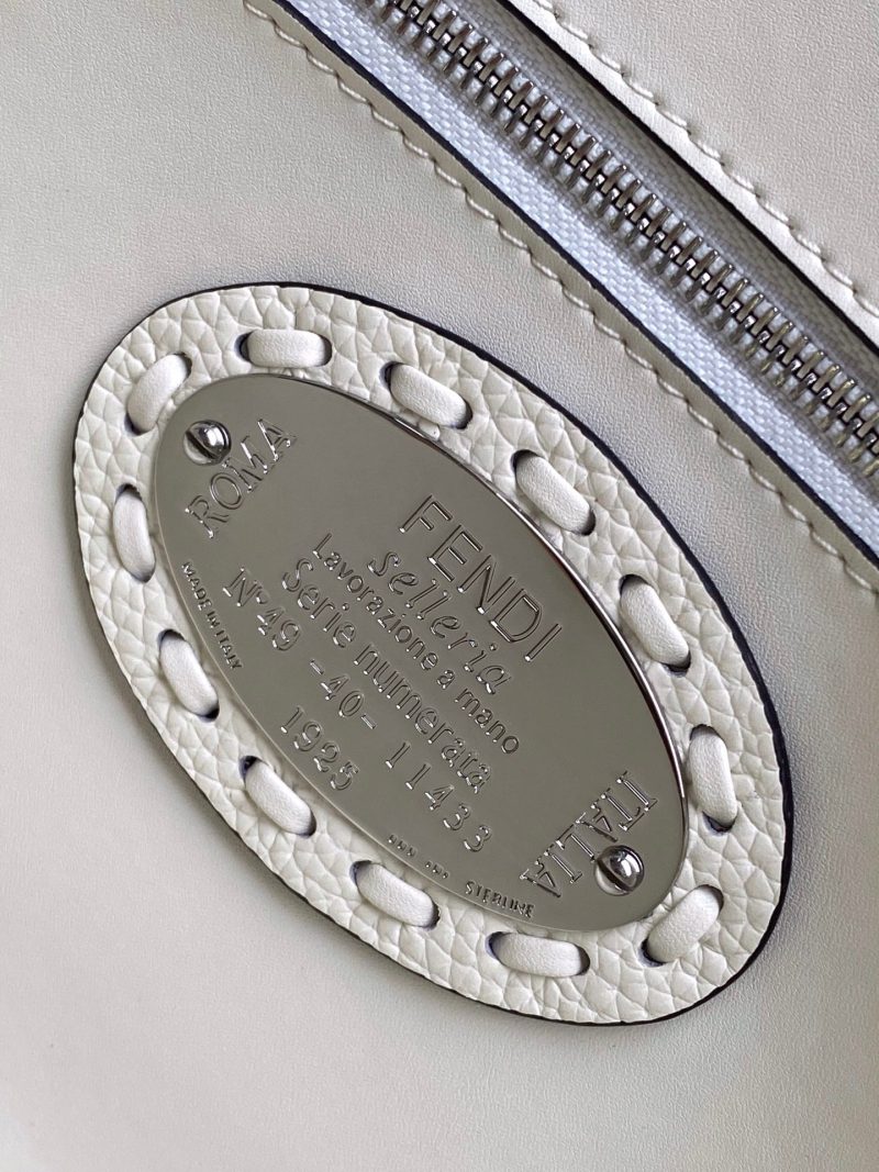 Fendi Baguette 27 Bag White Calfskin Shw