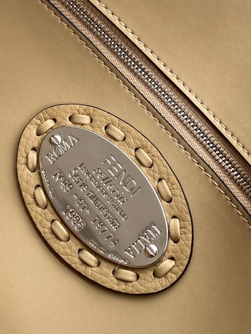 Fendi Baguette 27 Bag Light Brown Calfskin Shw