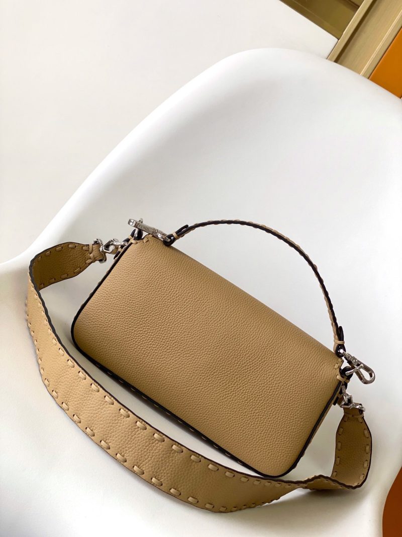 Fendi Baguette 27 Bag Light Brown Calfskin Shw