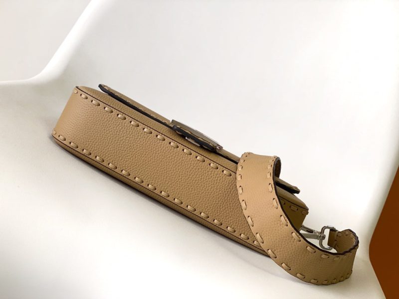 Fendi Baguette 27 Bag Light Brown Calfskin Shw