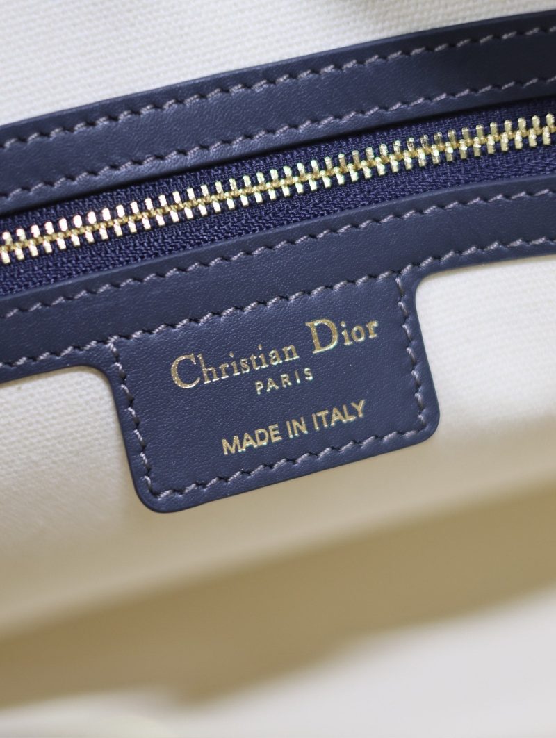 20240607_i1717746222_8949_7_jpg MEDIUM 31 D-VIBE BOWLING BAG IN BLUE MONOGRAM OBLIQUE JACQUARD