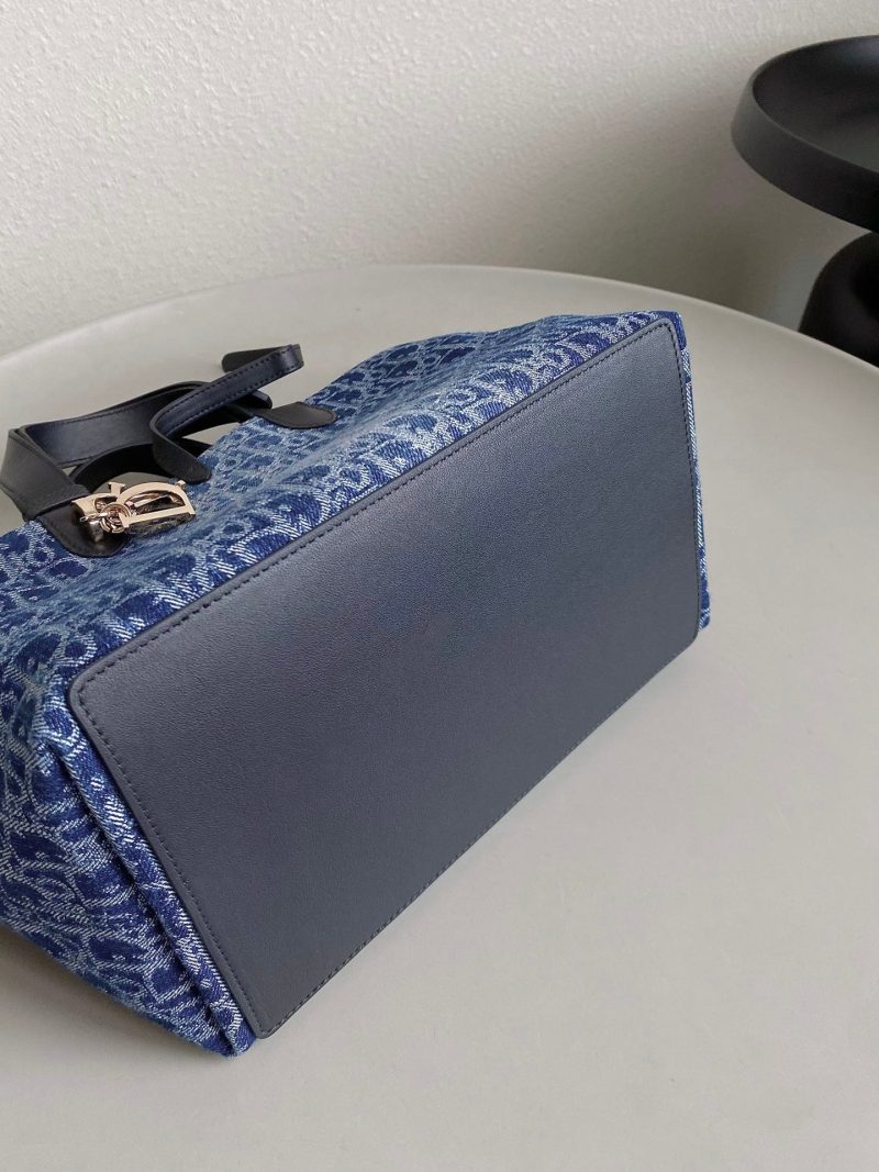 20240611_i1718095311_508_3_jpg MEDIUM TOUJOURS 28 BLUE DENIM OBLIQUE JACQUARD