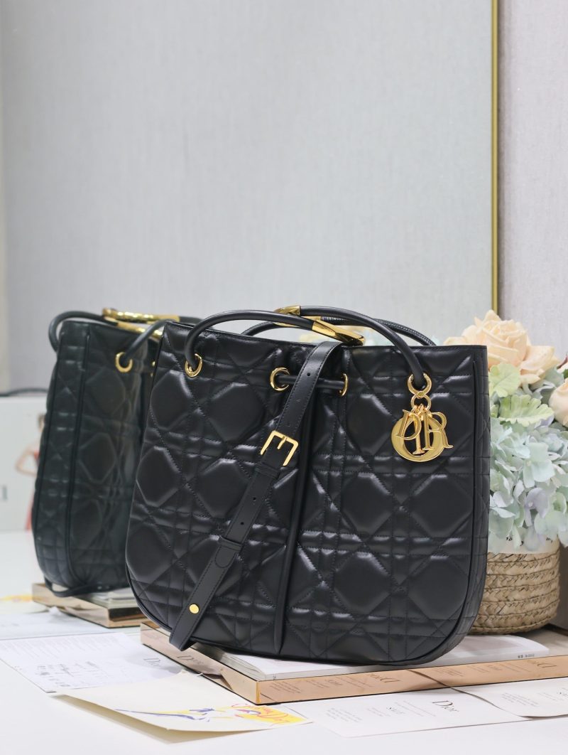 20240701_i1719816481_3785_1_jpg MEDIUM 34 NOLITA BAG IN BLACK MACROCANNAGE CALFSKIN
