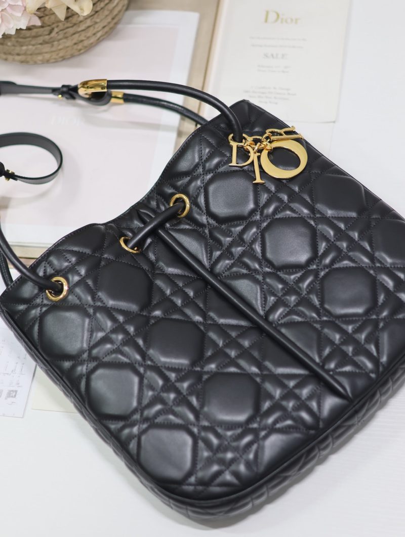 20240701_i1719816481_4686_4_jpg MEDIUM 34 NOLITA BAG IN BLACK MACROCANNAGE CALFSKIN